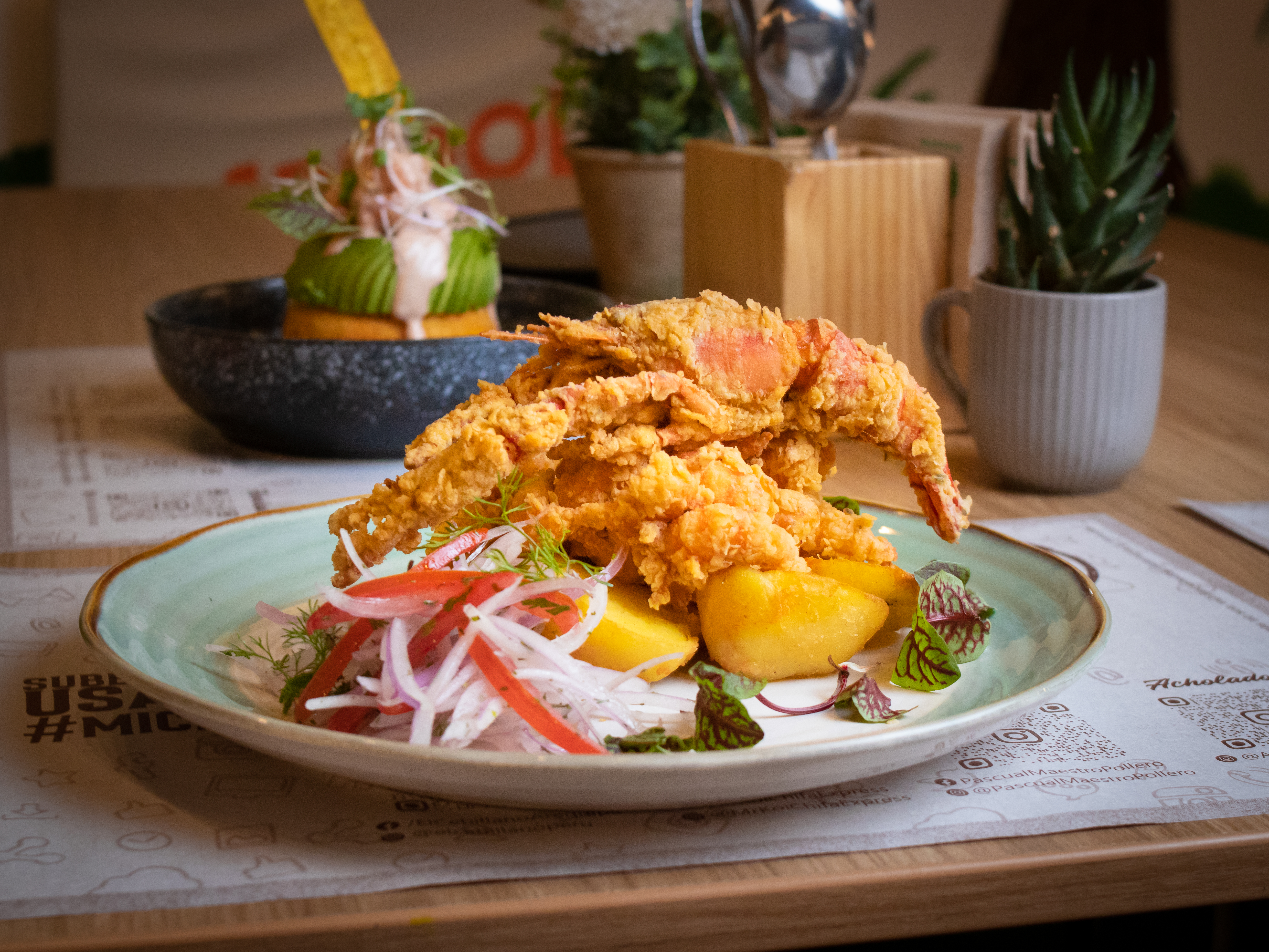 Chicharrón de colitas de camarón